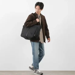 AER Briefcases|Tote Bags^/ City Tote black