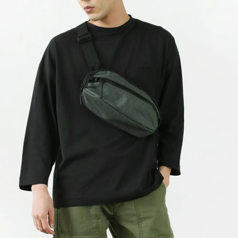 AER Shoulder Bags^/ Day Sling 3