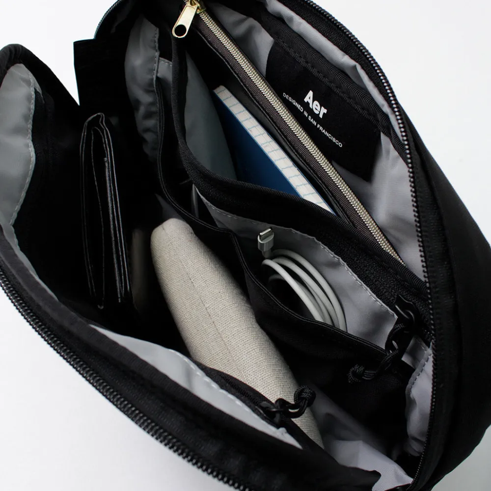 AER Shoulder Bags^/ Pro Sling