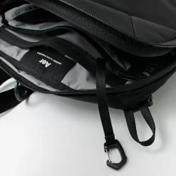 AER Shoulder Bags^/ Pro Sling
