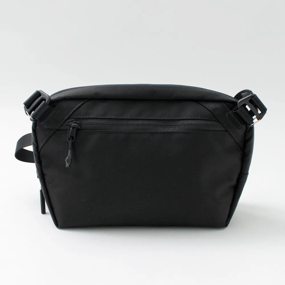 AER Shoulder Bags^/ Pro Sling