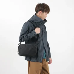AER Shoulder Bags^/ Pro Sling