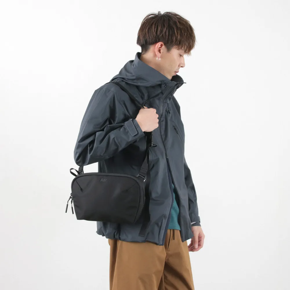 AER Shoulder Bags^/ Pro Sling
