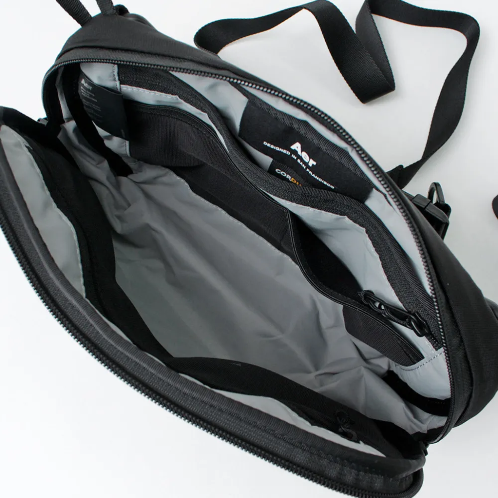 AER Shoulder Bags^/ Pro Sling