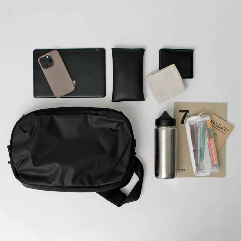AER Briefcases|Shoulder Bags^/ Tech Sling 3 black