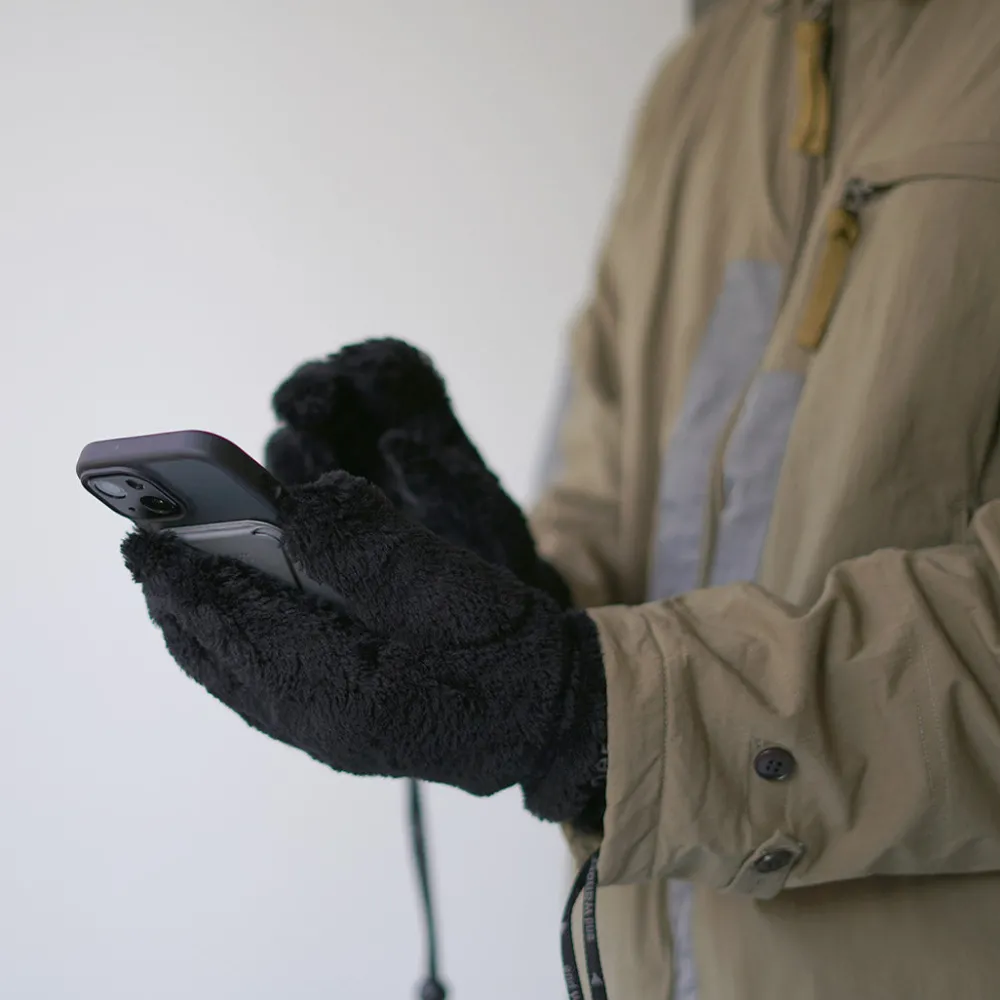 AND WANDER Gloves^/ High-Loft Fleece Gloves black