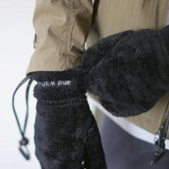 AND WANDER Gloves^/ High-Loft Fleece Gloves black