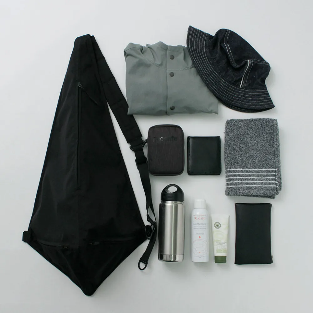 BAICYCLON BY BAGJACK Shoulder Bags^/ BCL-73 Triangle One Strap Bag black