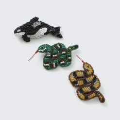 BEADED ACCESSORIES Other Goods^/ Beaded pin badge S