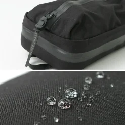 BLACK EMBER Shoulder Bags^/ TECH KIT SLING black