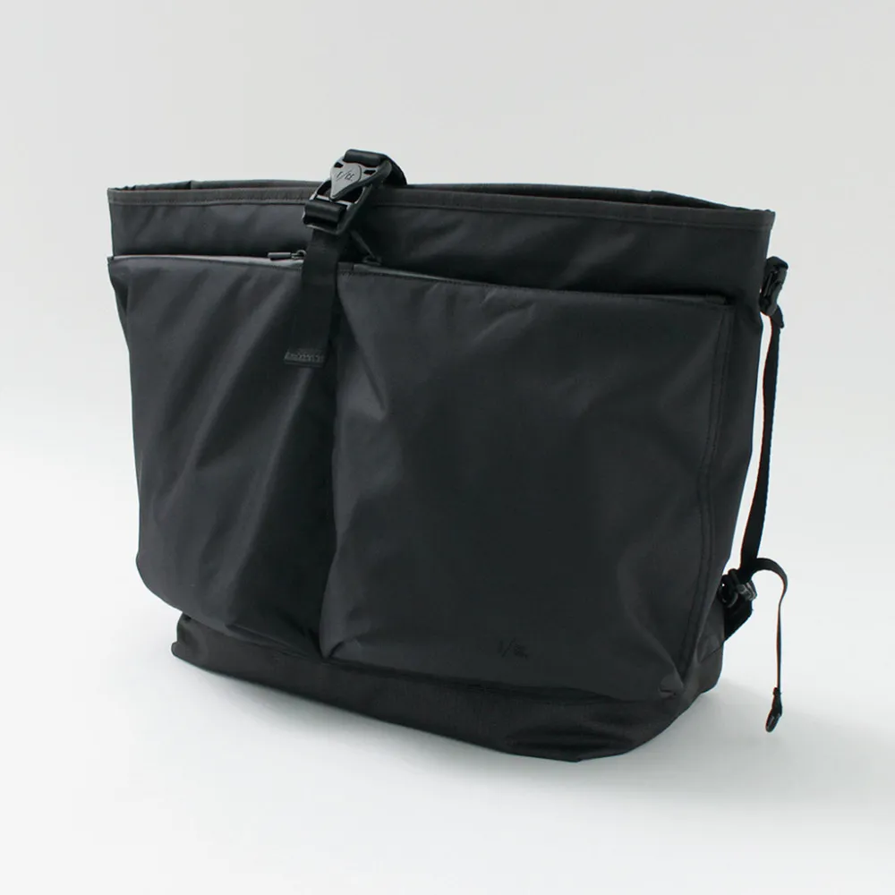 F/CE. Shoulder Bags^F/CE. / Lightweight courier shoulder bag