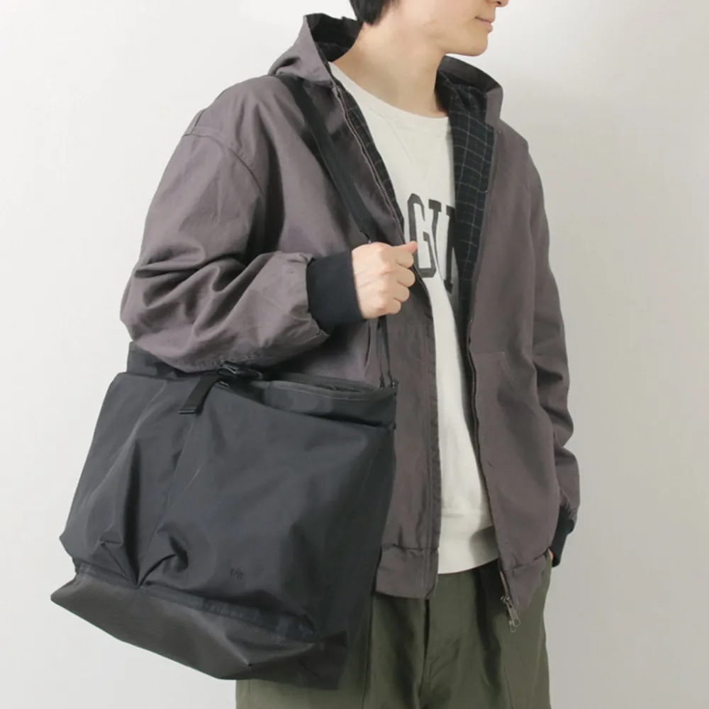 F/CE. Shoulder Bags^F/CE. / Lightweight courier shoulder bag