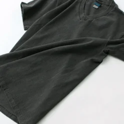 GOOD ON T-Shirts^/ Short sleeve V-neck T-shirt