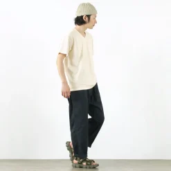 GOOD ON T-Shirts^/ Short sleeve V-neck T-shirt