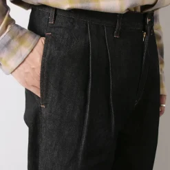 ILL ONE EIGHTY Jeans^/ Denim 2-tuck pants black