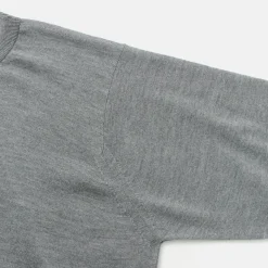JOHN SMEDLEY Knits^/ Merino Wool 24 Gauge Crew Neck Knit
