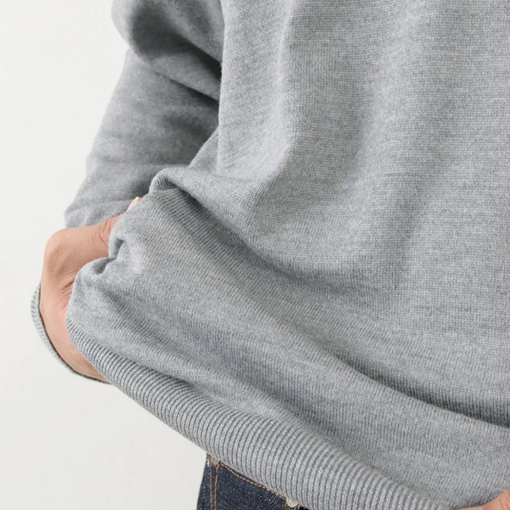 JOHN SMEDLEY Knits^/ Merino Wool 24 Gauge Mock Neck Knit