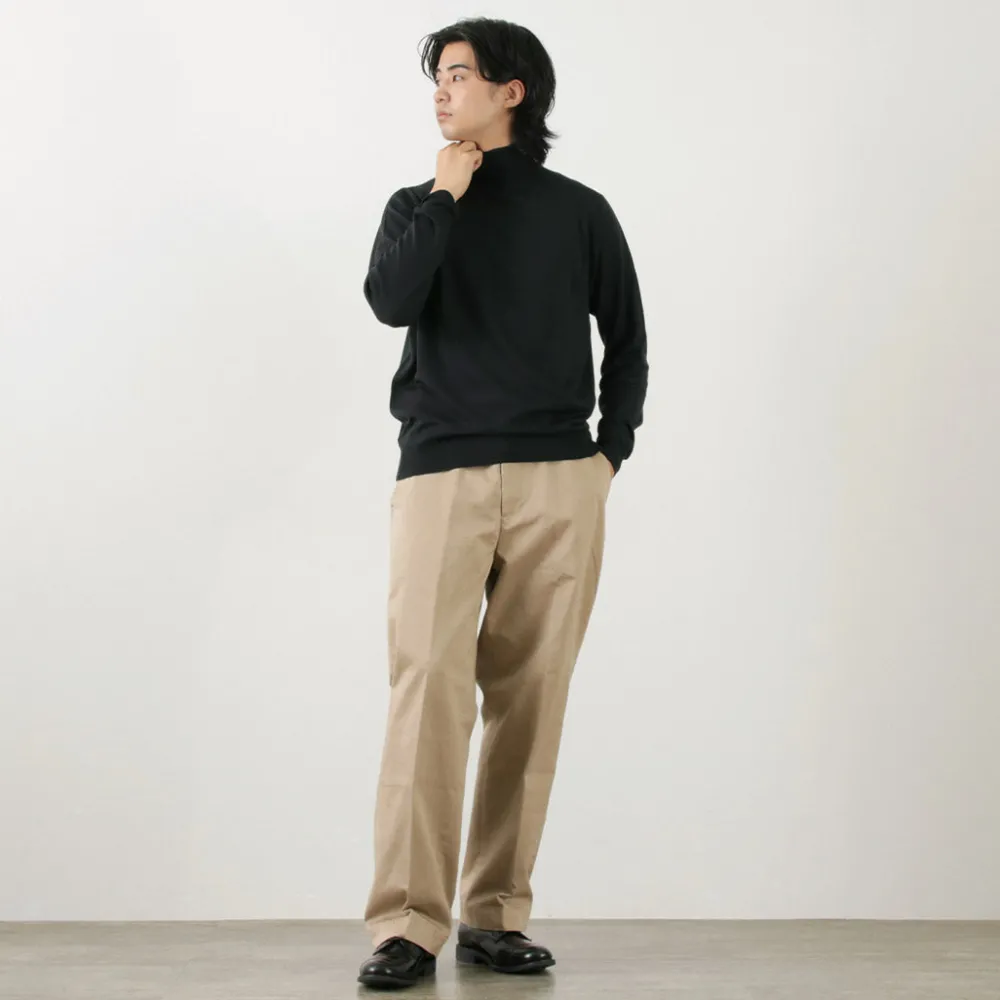 JOHN SMEDLEY Knits^/ Merino Wool 30 Gauge Turtleneck Knit MODERN FIT