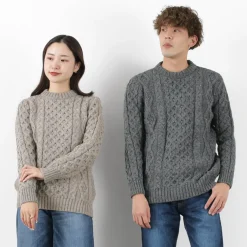 KERRY WOOLLEN MILLS Knits^/ 5 gauge 3-ply aran cable crew neck heavy knit