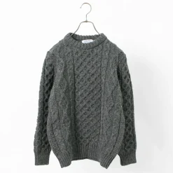 KERRY WOOLLEN MILLS Knits^/ 5 gauge 3-ply aran cable crew neck heavy knit