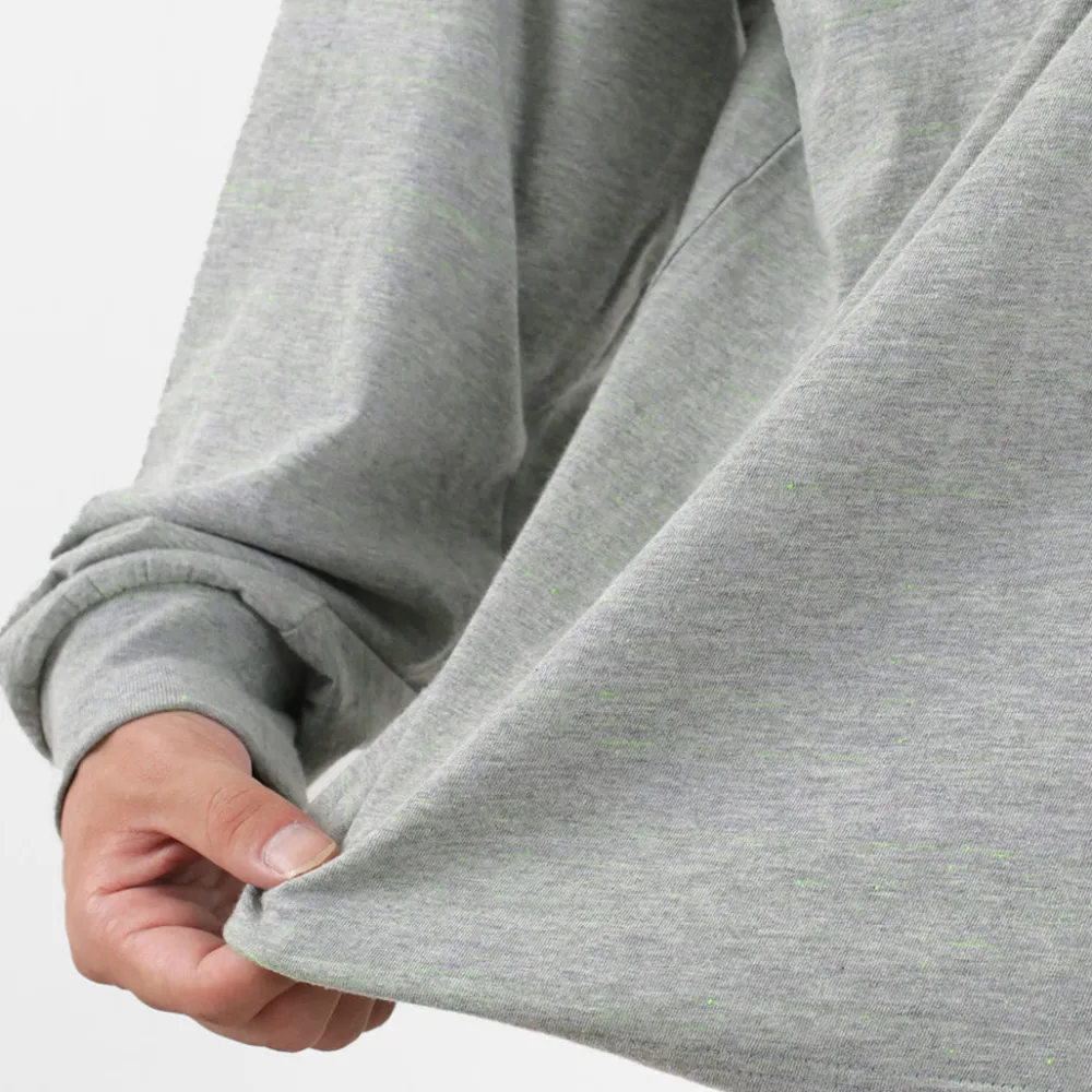 MOC T T-Shirts^/ Mock Neck L/S Tee