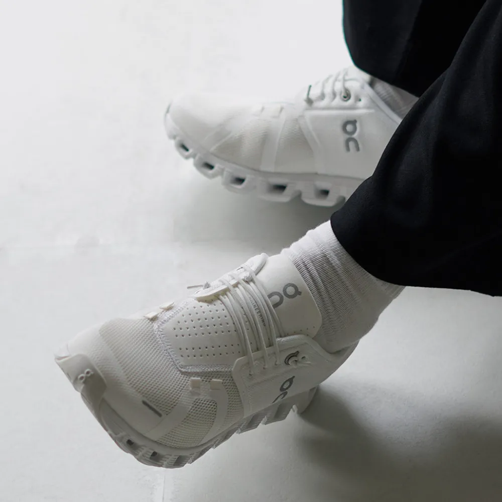 ON Sneakers^/ Cloud 5