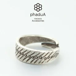 phaduA Ring^/ Wide ring silver