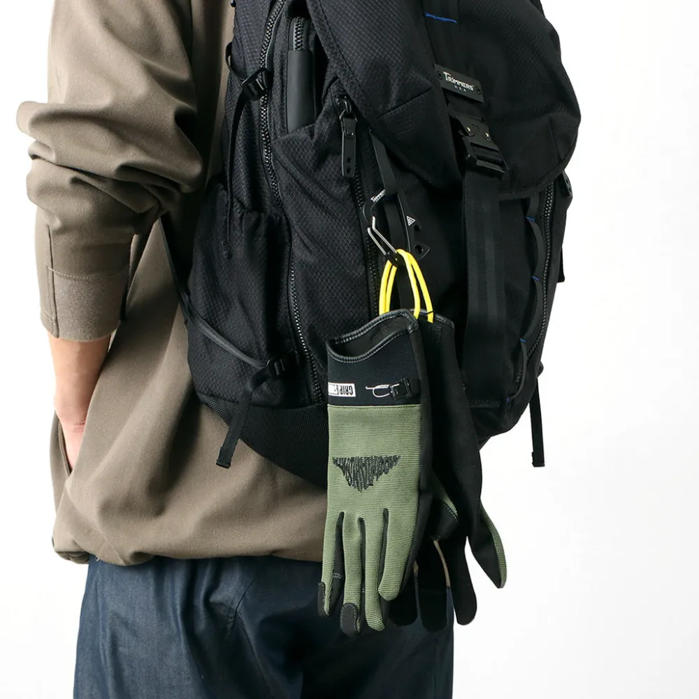 TRIMMERS × RAG Other Goods^/ Shark tail carabiner